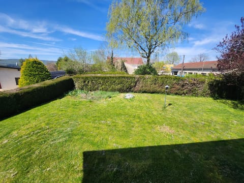Gîte du Tram House in Jura
