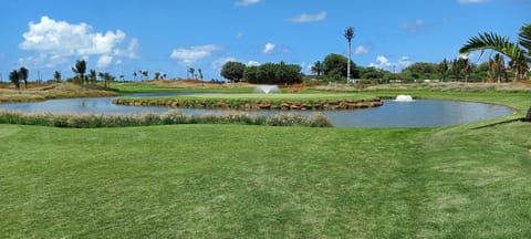 Golfcourse, Lake view