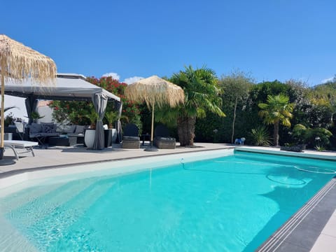 Pool view, Swimming pool