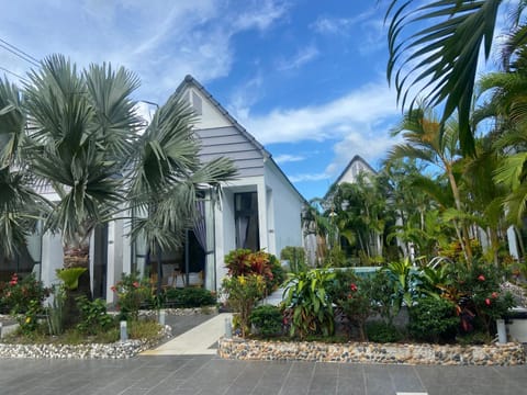 Property building, Garden, Garden view