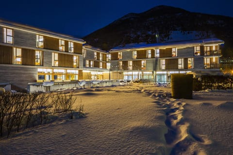 Facade/entrance, Winter