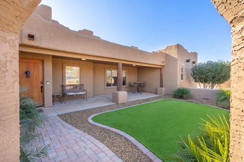 Cozy quiet home BBQ Pool Outdoor entertaining Casa in New River