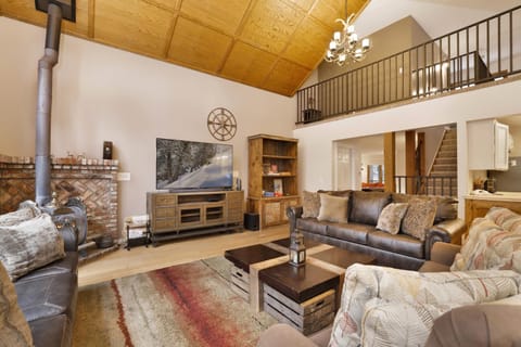 2201-Apres Ski Haus home House in Big Bear