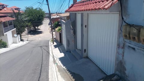 Casa para temporada até 9 pessoas, próximo Cabo Frio e São Pedro da Aldeia House in São Pedro da Aldeia