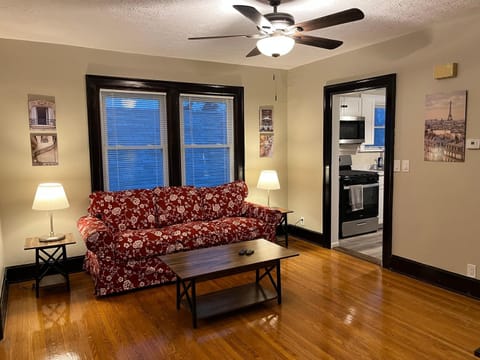 Hunter #2 Private One Bed near Xavier & Downtown House in Cincinnati