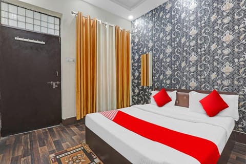 OYO Flagship Hotel New Pacifica Grand Near Phoenix United Lucknow Hotel in Lucknow