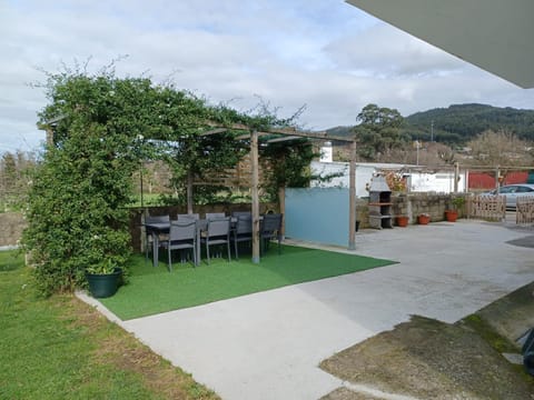 BBQ facilities, Dining area