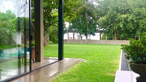 Tranquil Waters Villa in Negombo