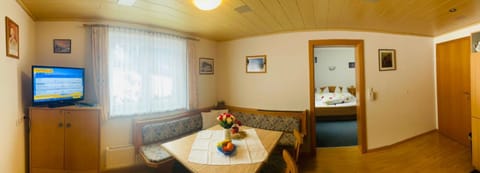 TV and multimedia, Seating area