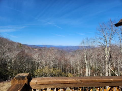 Kikis Hideaway at Eagles Nest House in Beech Mountain