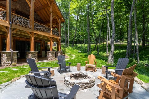 Bear Creek Cabin at Eagles Nest House in Beech Mountain