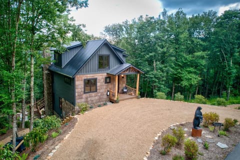 The Guardian Bear Lodge at Eagles Nest House in Beech Mountain