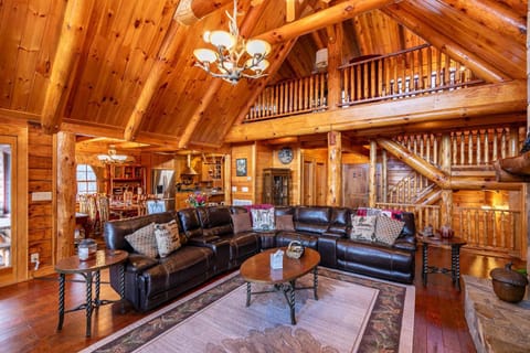 Running Waters Lodge at Eagles Nest Casa in Beech Mountain