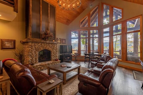 Koronida Lodge at Eagles Nest House in Beech Mountain