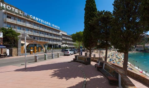 Canyelles Platja Hotel in Roses