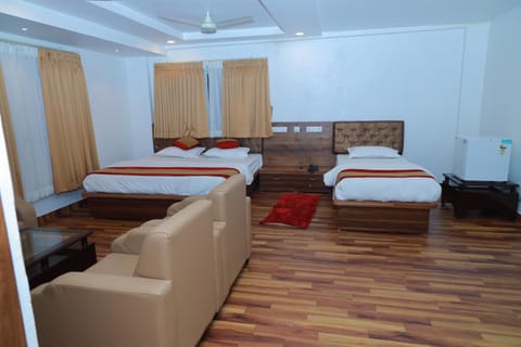 Hotel Vaishnavi Grand Hotel in Telangana