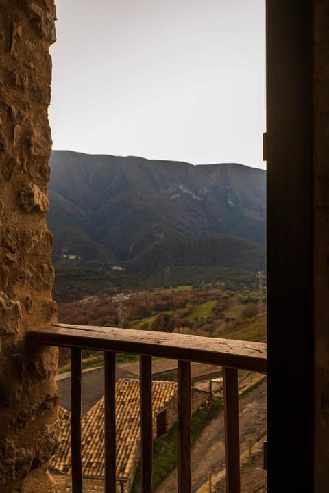 Day, Natural landscape, Bird's eye view, View (from property/room), Mountain view