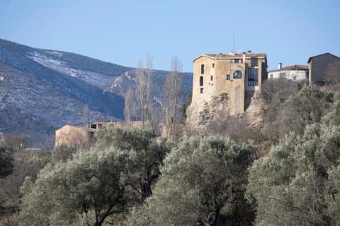 Day, View (from property/room), Landmark view, Mountain view