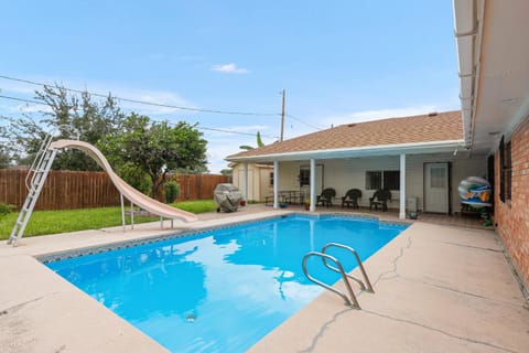 Fully Furnished 4 Bed 3 Bath Home with Pool House in McAllen