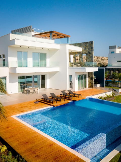 Sea Pearl Beachfront Villas - Anemone Villa in Ayia Napa