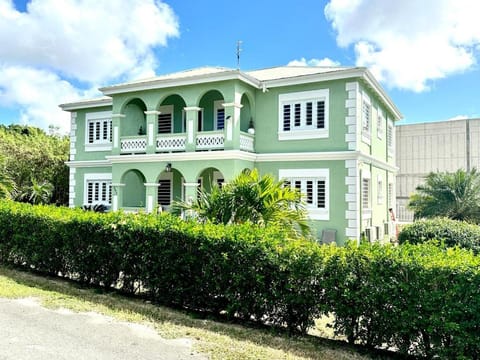 Property building, Day, Garden