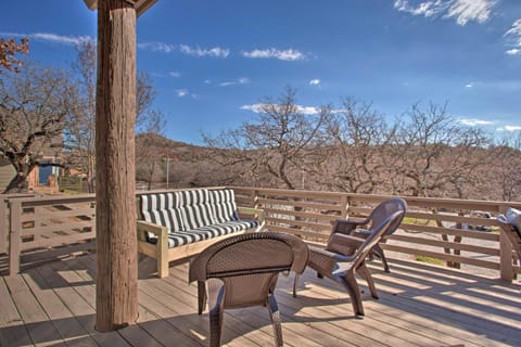 Medicine Park Cabin with Mountain Views! Casa in Medicine Park