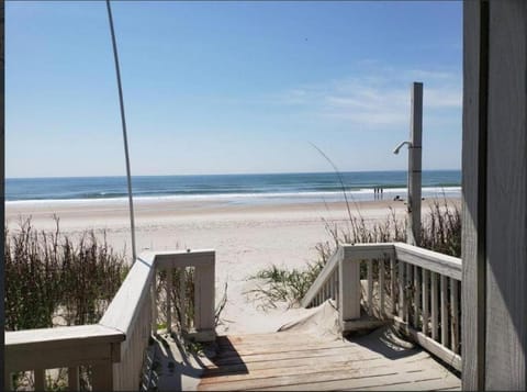 Sea-clusion House House in Topsail Beach