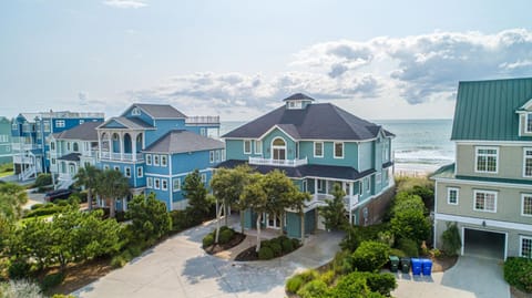 124 Ocean View Lane - La Grande Dame House in North Topsail Beach