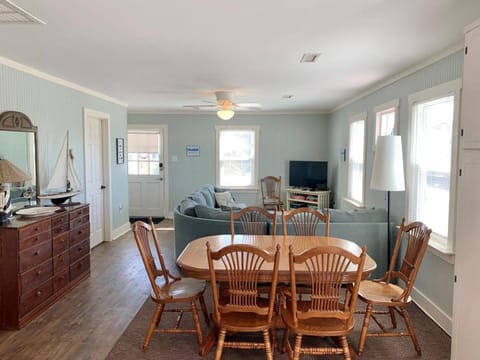 Sea & Sound - Top Level House in Topsail Beach