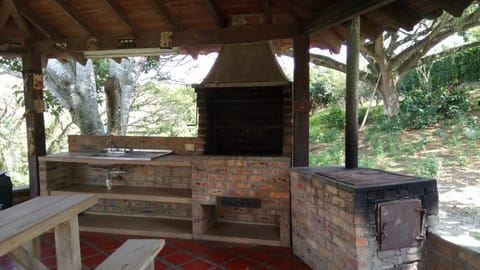 BBQ facilities, Dining area