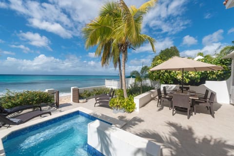 Exceptional Beachfront Living - Milord Sunsets home Casa in Saint James