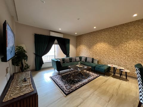 1 Bed Luxurious Apartment at Bahria Heights 5 Eigentumswohnung in Islamabad