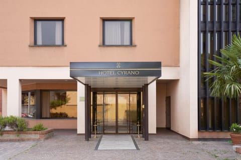 Property building, Facade/entrance