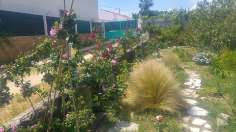 Estrela do Litoral Beach House Villa in Costa da Caparica