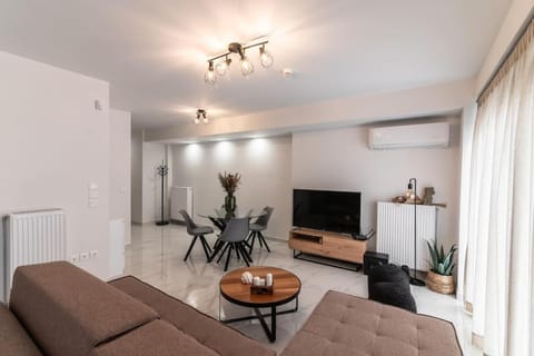 Μεζονέτα με θέα στο πάρκο Σταύρος Νιάρχος TWO Apartment in Kallithea