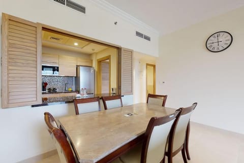 Key View - Qamar 9 Apartment in Al Sharjah