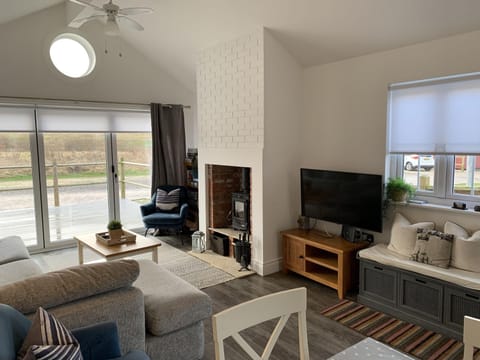 Prospect Lodge at The Bay Filey, sleeps up to 6, and 2 dogs stay for free! House in Primrose Valley