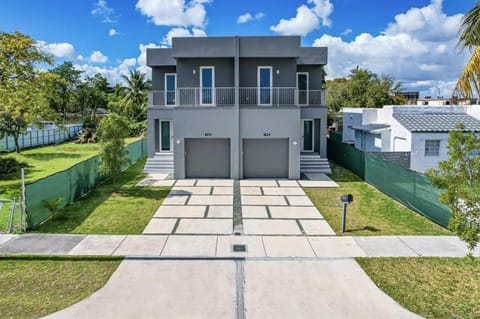 Property building, Day, Neighbourhood, Street view