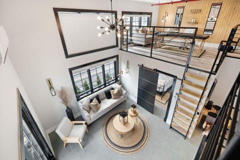 Brooklyn love loft - Private hidden gem in Brooklyn Apartment in Dyker Heights