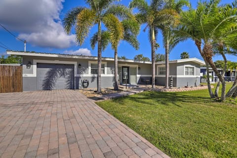 Modern Seminole Home with Patio, 3 Mi to Beach! House in Seminole