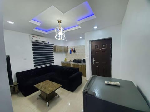 DINERO DIAMOND - ONE BED APARTMENT Condominio in Lagos