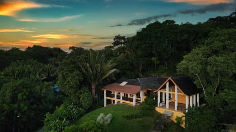 Casa Varuna - 3 Bedrooms Villa in Bay Islands Department