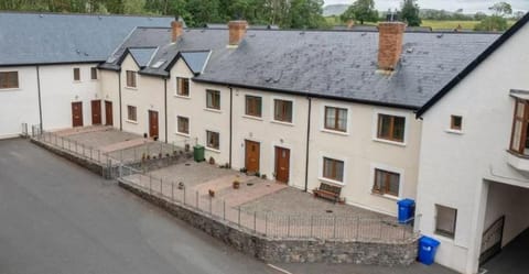 The Courtyard, Castle Dargan Vacation rental in County Sligo