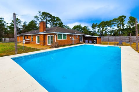 Laird Lagoon House in Upper Grand Lagoon