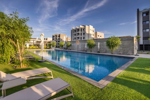 Sunset Gardens Apartment in Limassol City