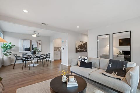 Living room, Seating area, Dining area