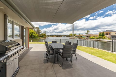 49 King George Parade House in Forster