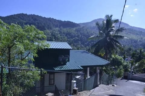 Jayathmaguest Casa vacanze in Gangawatakorale