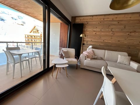 Balcony/Terrace, Living room