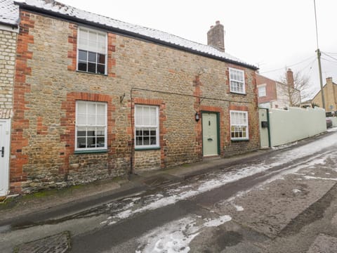 Granary Cottage House in Warminster